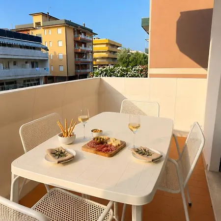 Apartment Oscar